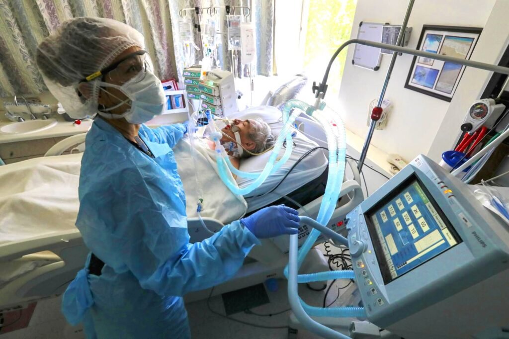 Hydroxychloroquine and ivermectin are not effective treatments for COVID-19